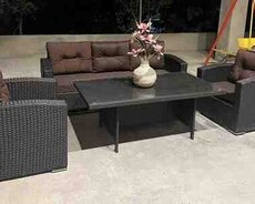 Bağ üçün divan və kreslolar