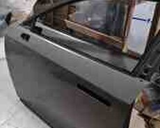 Changan Uni V qapısı