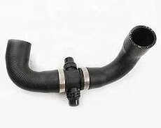 bmw f10 n20 termostatin patrubkasi