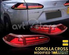 Toyota Corolla Cross stop işıqları