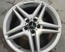 Mercedes R17 Amg diskləri