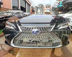 Lexus ES 2022-2023 ön buferi