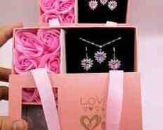 Gümüş boyunbağı