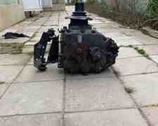 Mercedes G-class Paylayıcı qutunun mühərriki