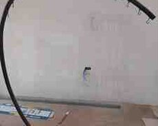 Yelləncək asılqanının metal dayağı