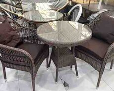 Masa və oturacaqlar