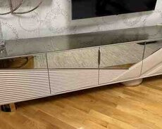 Televizor altlığı