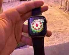 Apple Watch SE Gold 44mm