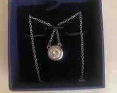 Gümüş boyunbağı