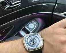 Seven Friday Yacht Club qol saatı