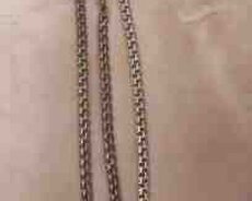 Gümüş boyunbağı