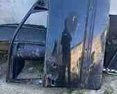 Mercedes E210 qapıları