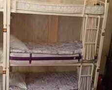 İkimərtəbəli çarpayı