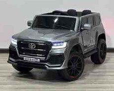 Uşaq avtomobili Toyota LC 300