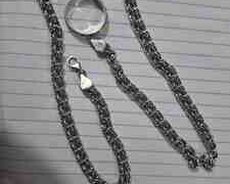 Gümüş boyunbağı