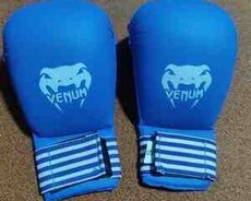 Karate üçün əlcəklər