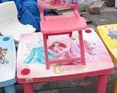 Uşaq masası və oturacağı