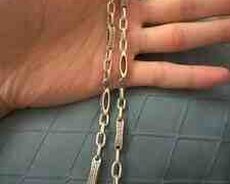 Gümüş boyunbağı