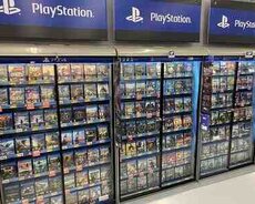 PS5 oyun diskləri