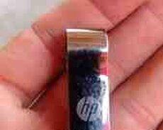 USB flaş HP 16GB