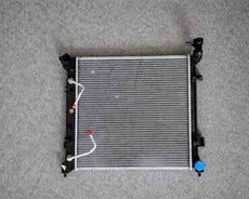 Hyundai Sonata 2014-2017 sport su radiatoru