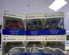 PlayStation 4 AA class pultlar