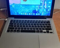 Apple Macbooklar satılır
