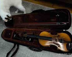 Antonius Stradivarius Cremonensis Faciebat Anno 1713