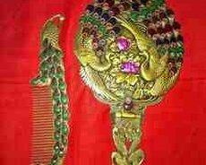 Vintaj güzgü, daraq dəsti