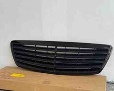 Mercedes W210 radiator barmaqlığı