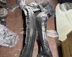 Mitsubishi Pajero qanad altısı