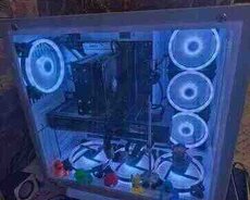 Oyun PC kassası və monitor dəsti