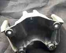 BMW F30 sürətlər qutusu kronşteyni