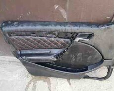 Mercedes C-Class qapı içlikləri