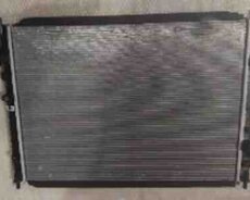 Changan Uni-z su radiatoru