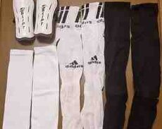 Futbol corabı və dizliyi