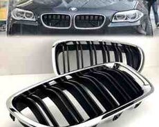 BMW F10 radiator barmaqlığı