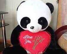 Oyuncaq panda ayı