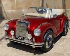 Uşaq avtomobili Mercedes-Benz 300S