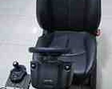 Simulator avtomobil oyun sükanı