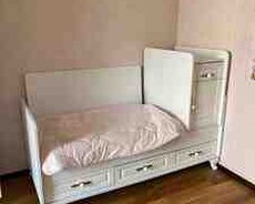 Uşaq otağı üçün mebel dəsti