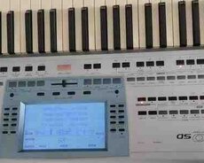 Sintezator Korg PA 50