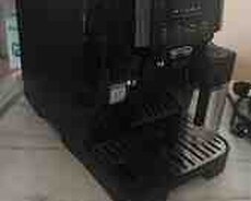 DeLonghi qəhvə aparatı