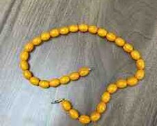 Kəhrəba boyunbağı