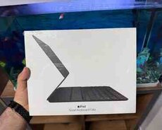 Apple iPad Air 13 M2, M3, M4 Smart Keyboard Folio