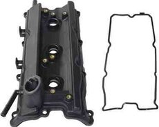 Infiniti Fx35 mühərrikin üst qapağı