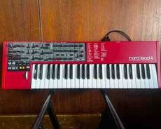 Sintezator Nord Lead 4