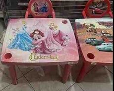 Uşaq masa və oturacaqları