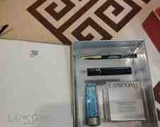 Pupa və Este Lauder kosmetika dəstləri