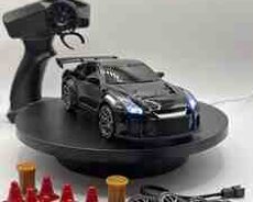 Pultlu maşın Nissan GTR